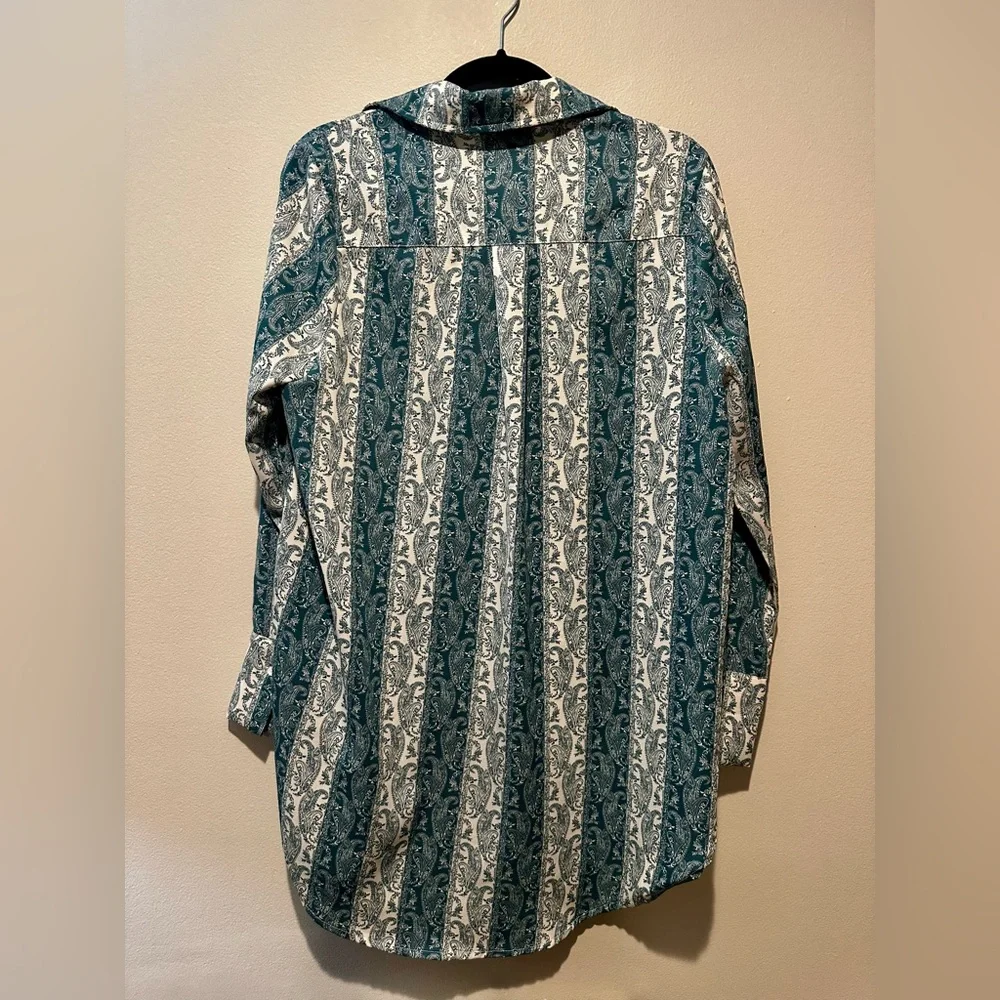 VICI shirt dress | Small - Picture 6 of 7